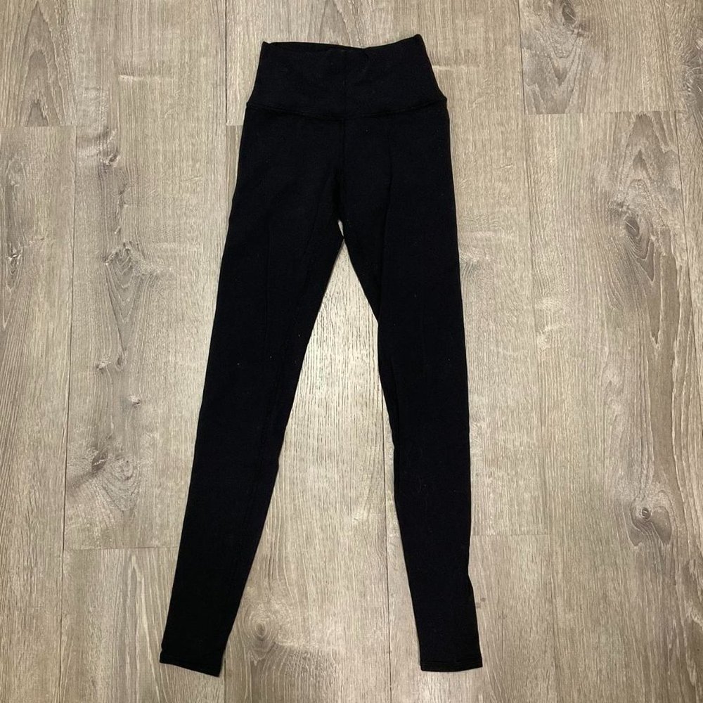black alo yoga leggings